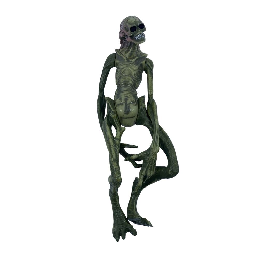 Alien Resurrection Newborn Hybrid Hasbro Signature Series 1997 7 Inch Figure